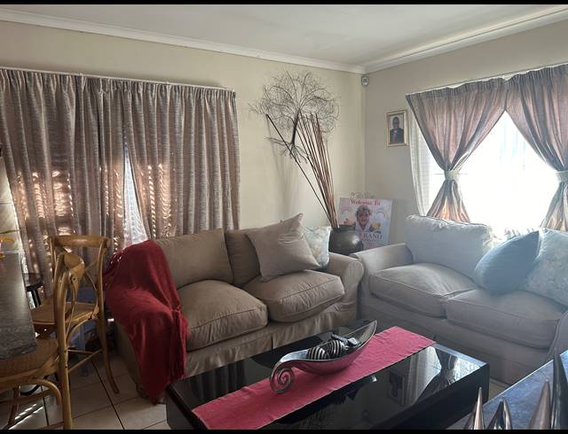 3 BEDROOM GATED ESTATE FOR SALE IN THE ORCHARDS